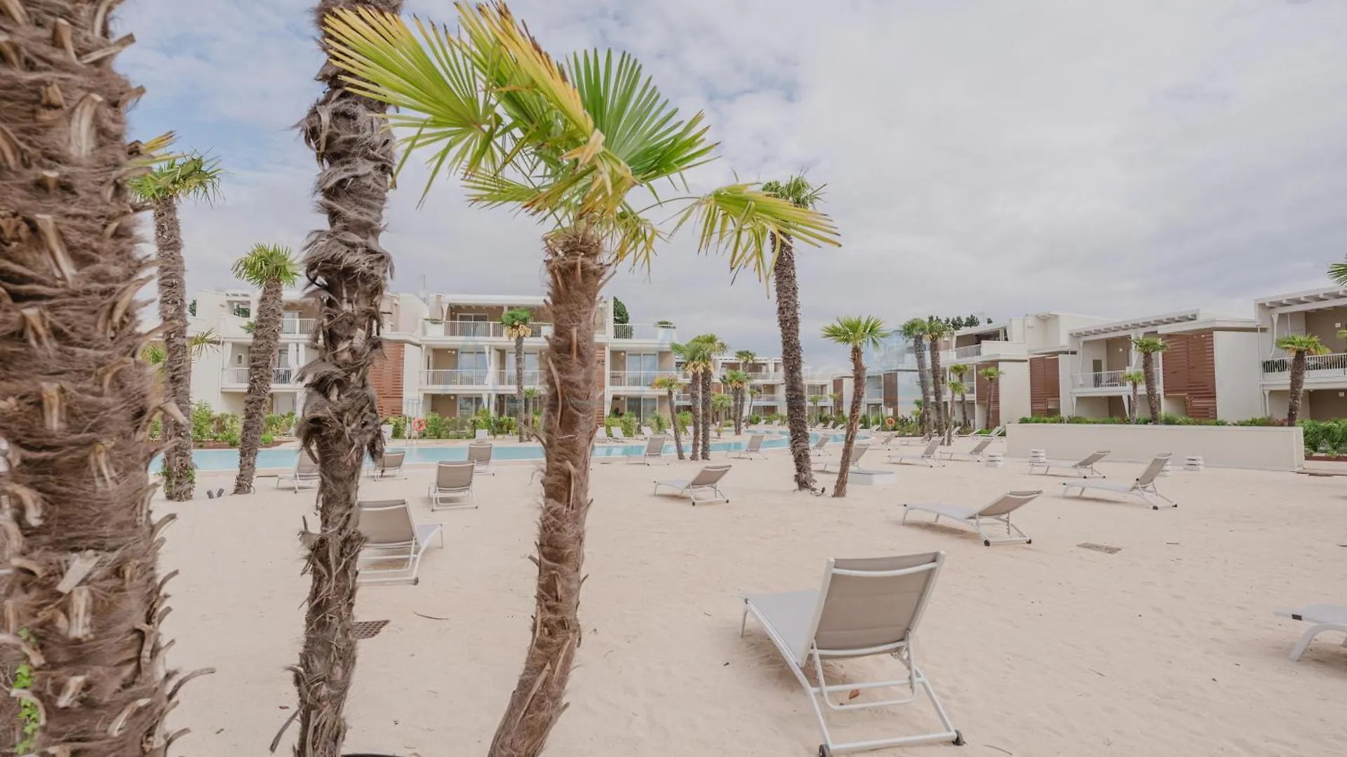 Wave Island Koli E4 Apartment Lido di Jesolo Italy